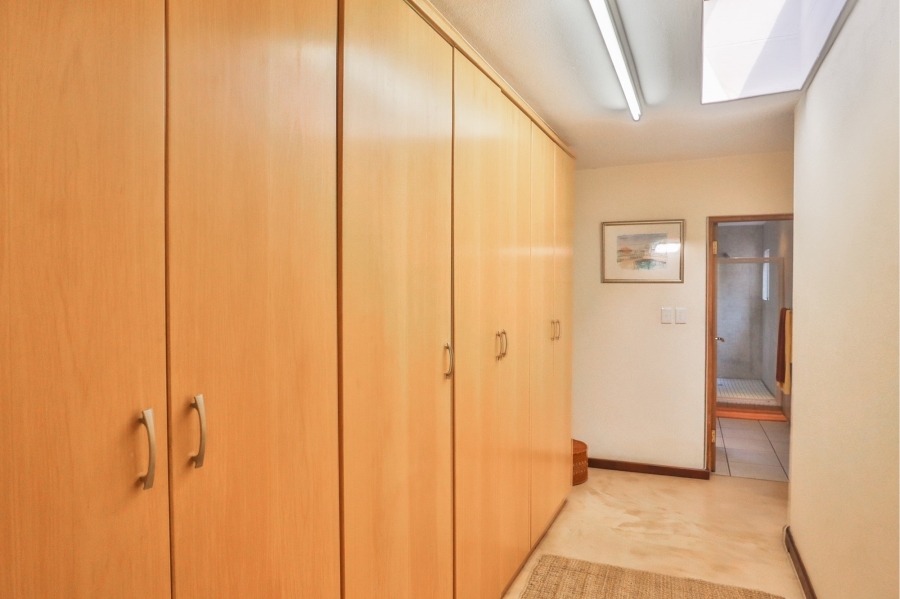 7 Bedroom Property for Sale in Meerhof North West